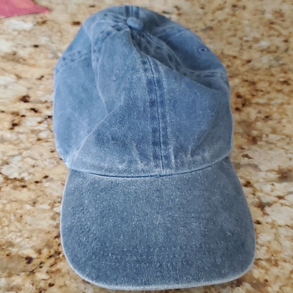 Light blue wash denim cap